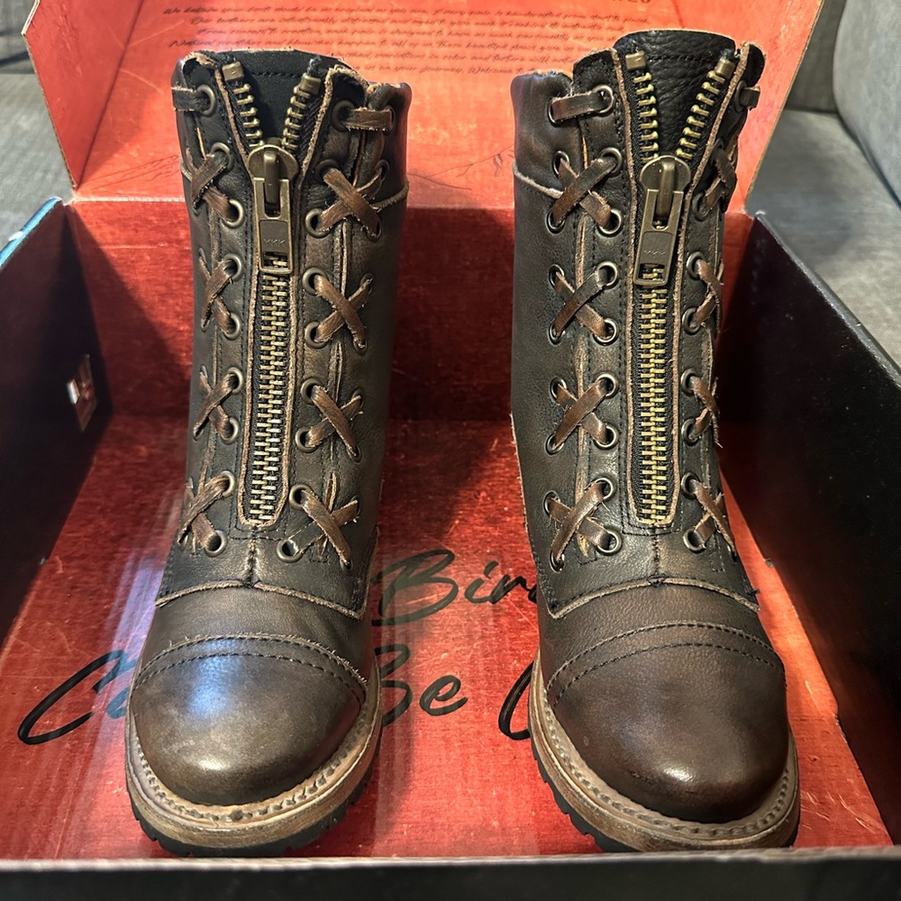 FREEBIRD Liverpool boots Size 7